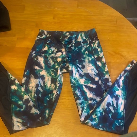 Old Navy, Tie die and stretchy - Picture 1 of 2